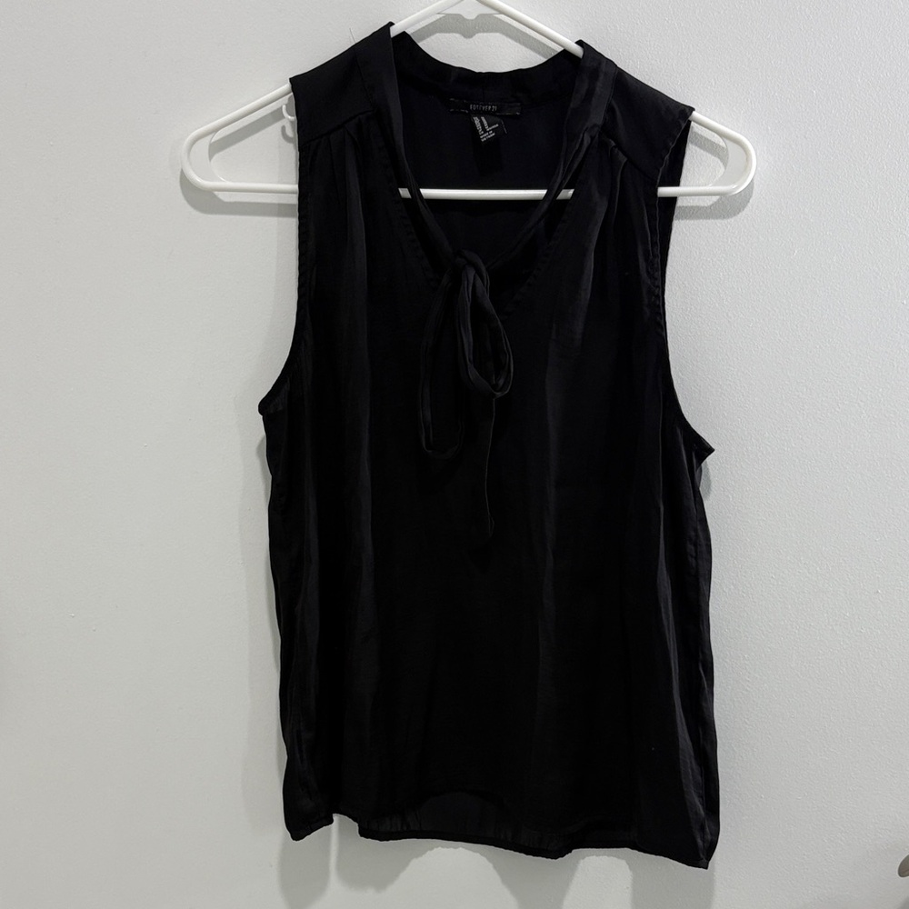 Forever 21 Sleeveless Black Blouse with Tie Detail